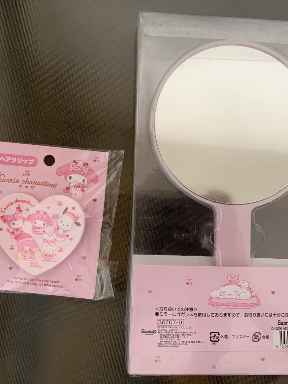Sanrio Characters Hand Mirror and Hair Clip Set of 2